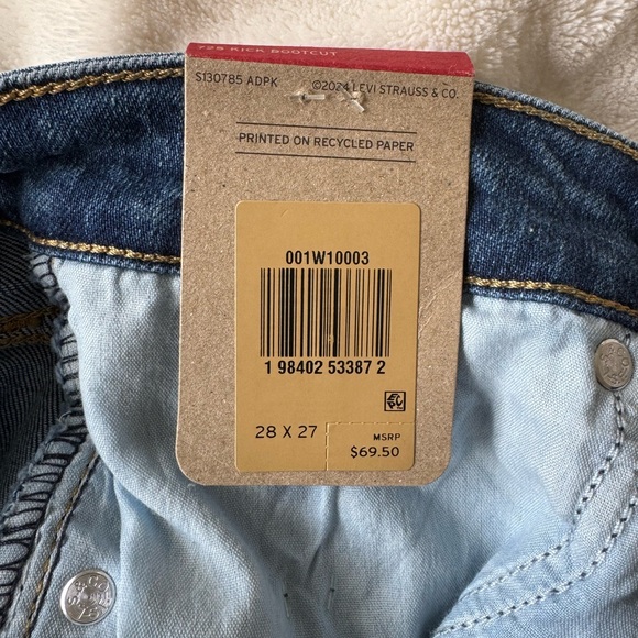 Levi's Women Classic Blue Bootcut Jeans - Picture 4 of 4